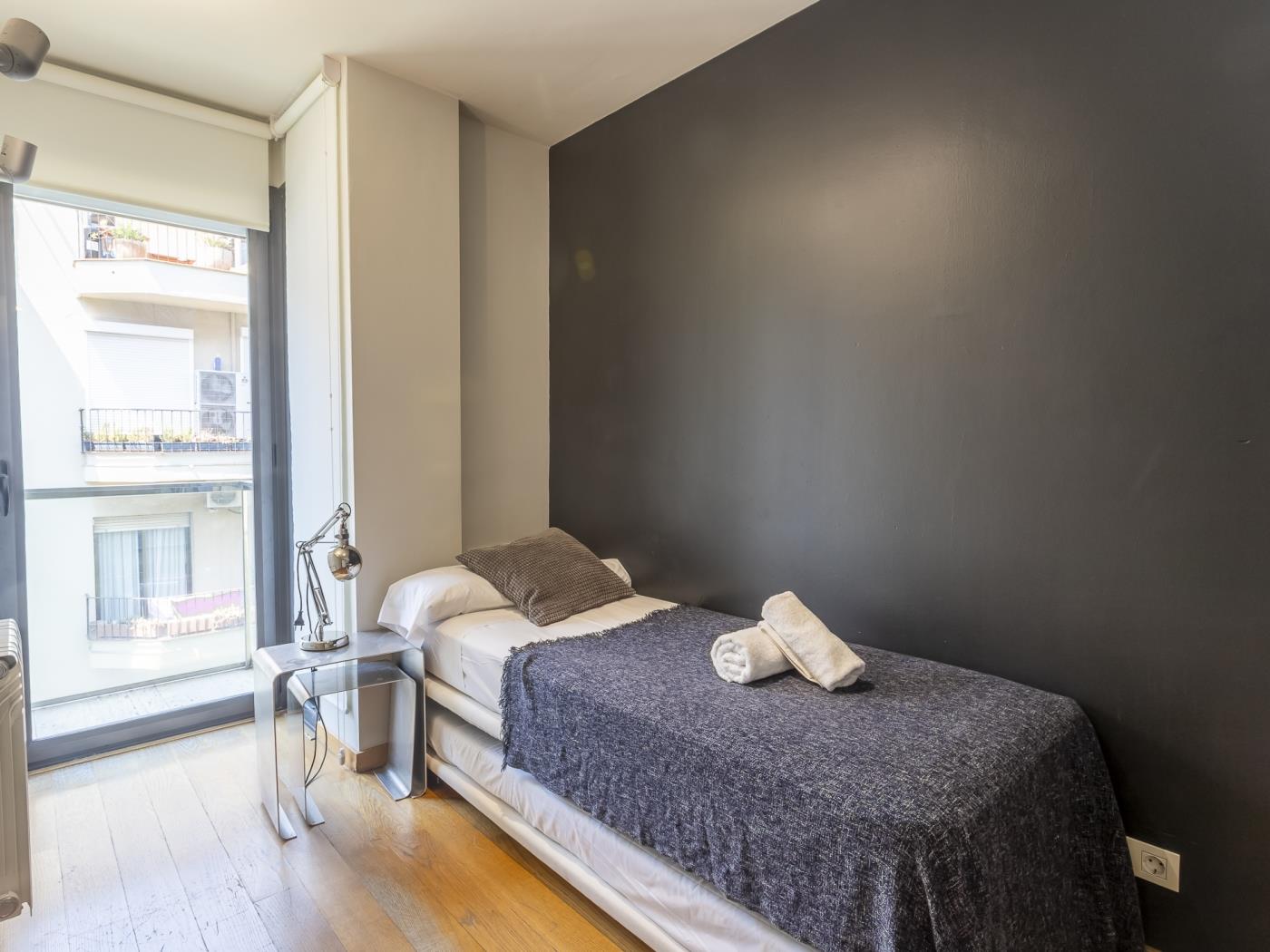Attic Apartment in Bonanova with Private Terrace - My Space Barcelona Mieszkanie