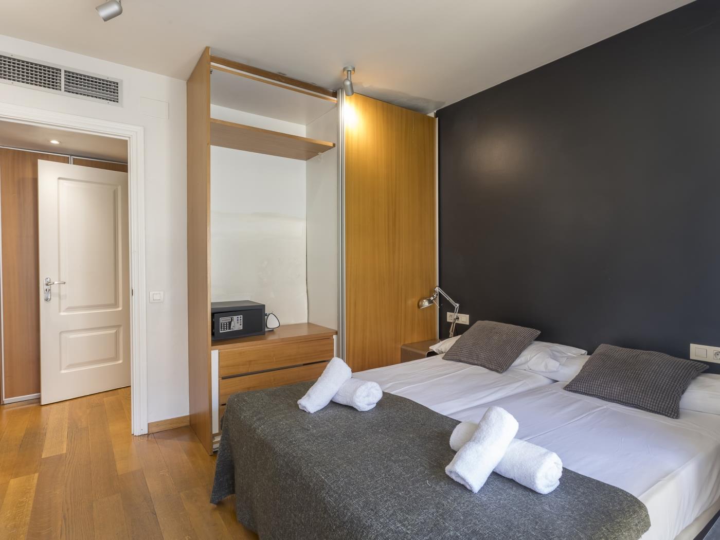 Attic Apartment in Bonanova with Private Terrace - My Space Barcelona Mieszkanie