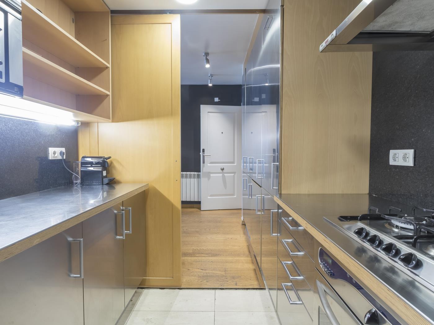 Attic Apartment in Bonanova with Private Terrace - My Space Barcelona Mieszkanie