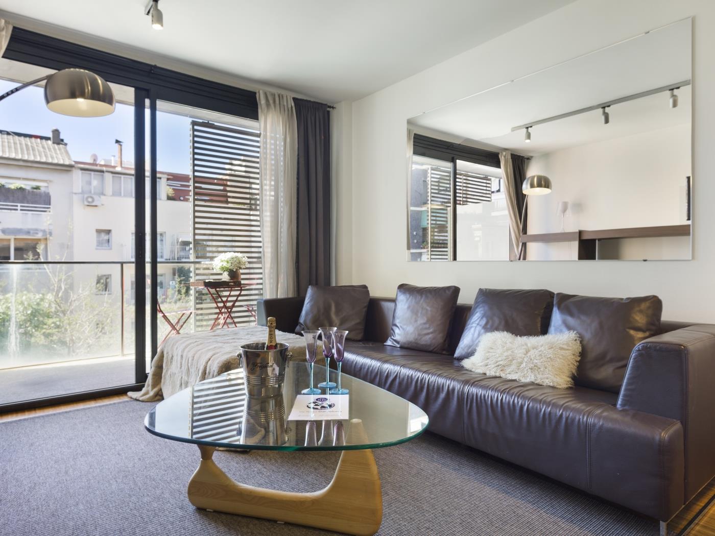 Przytulny apartament w centrum miasta z balkonem w Barcelonie dla 6 osób - My Space Barcelona Mieszkanie