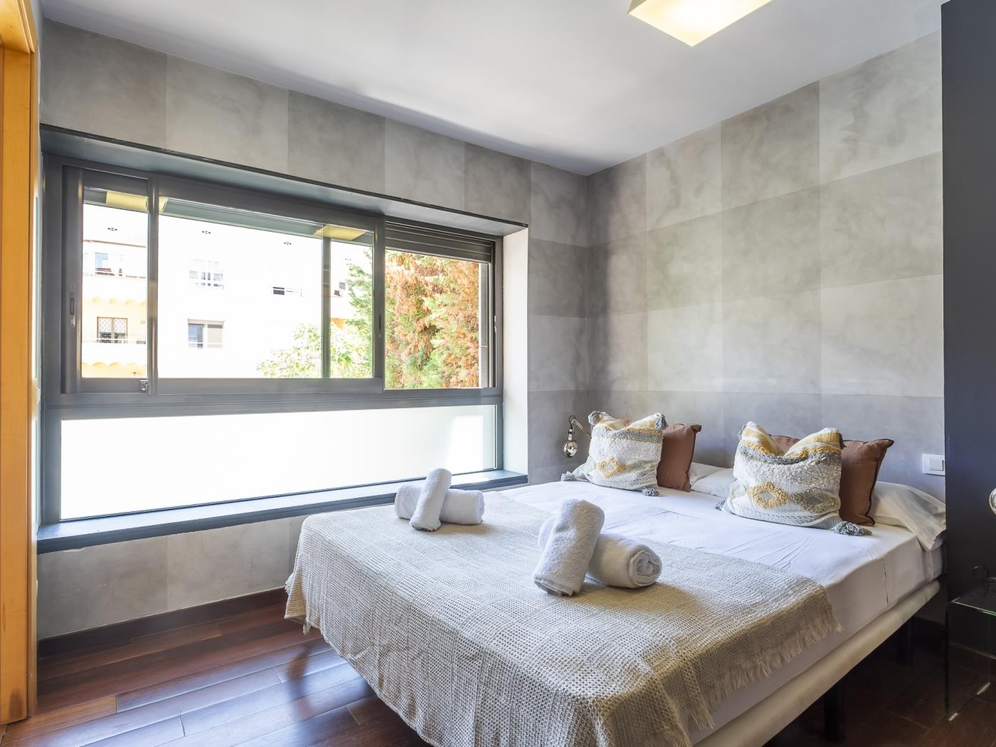 Apartment with Terrace and Pool near Park Güell - My Space Barcelona Mieszkanie