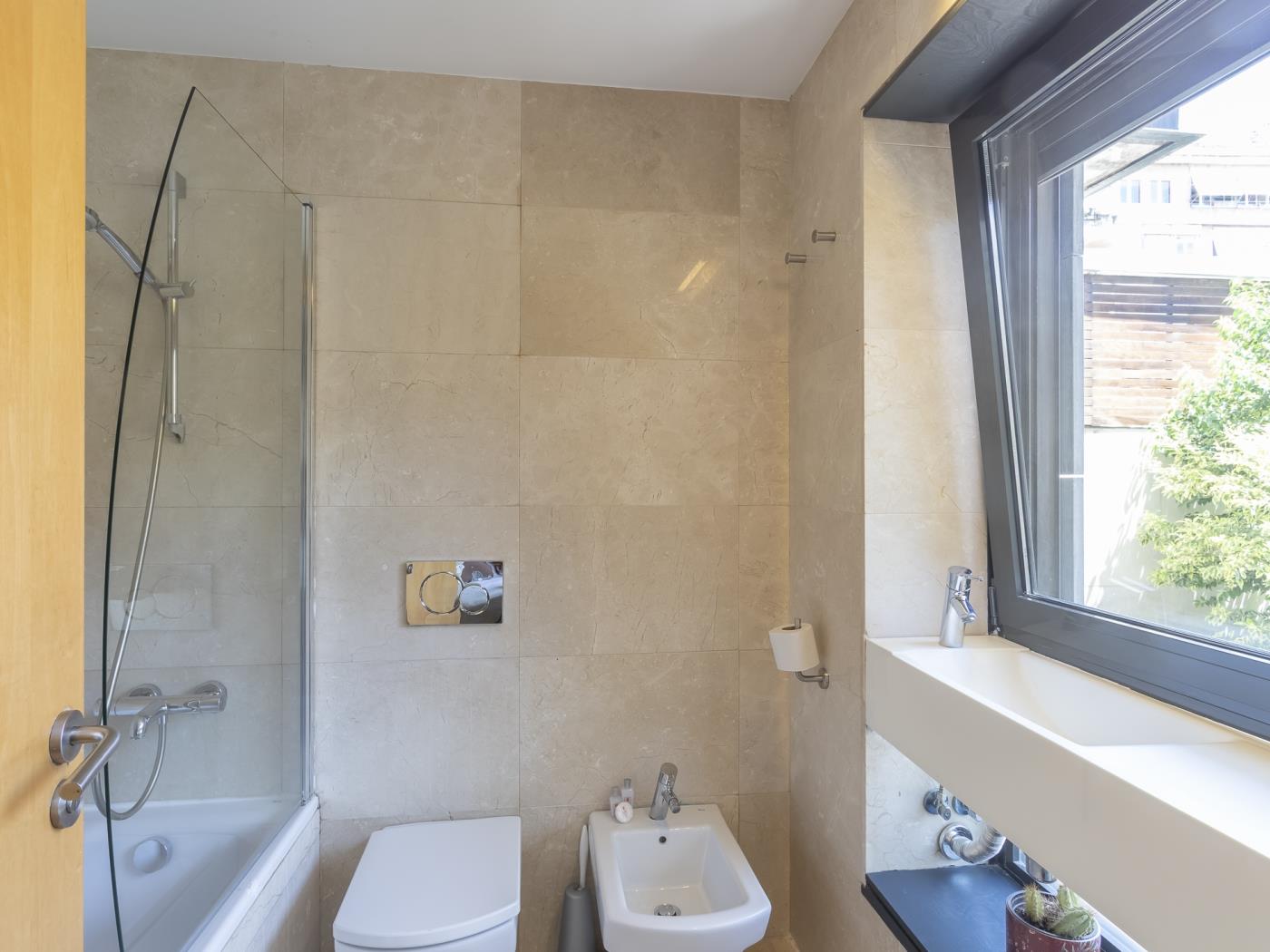 Apartment with Terrace and Pool near Park Güell - My Space Barcelona Mieszkanie