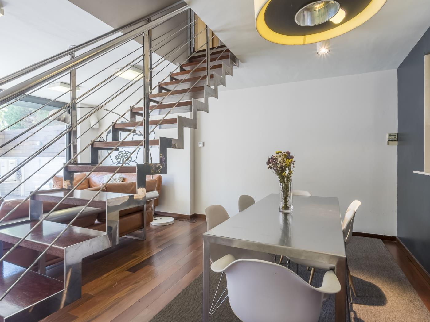 Apartment with Terrace and Pool near Park Güell - My Space Barcelona Mieszkanie