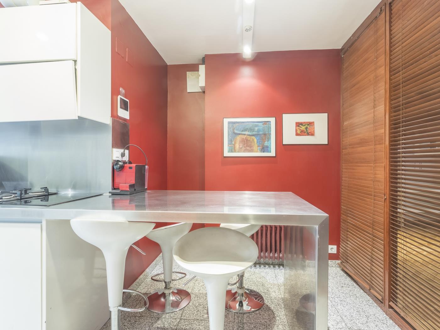 Classic executive Bonanova Apartment for 8 - My Space Barcelona Mieszkanie
