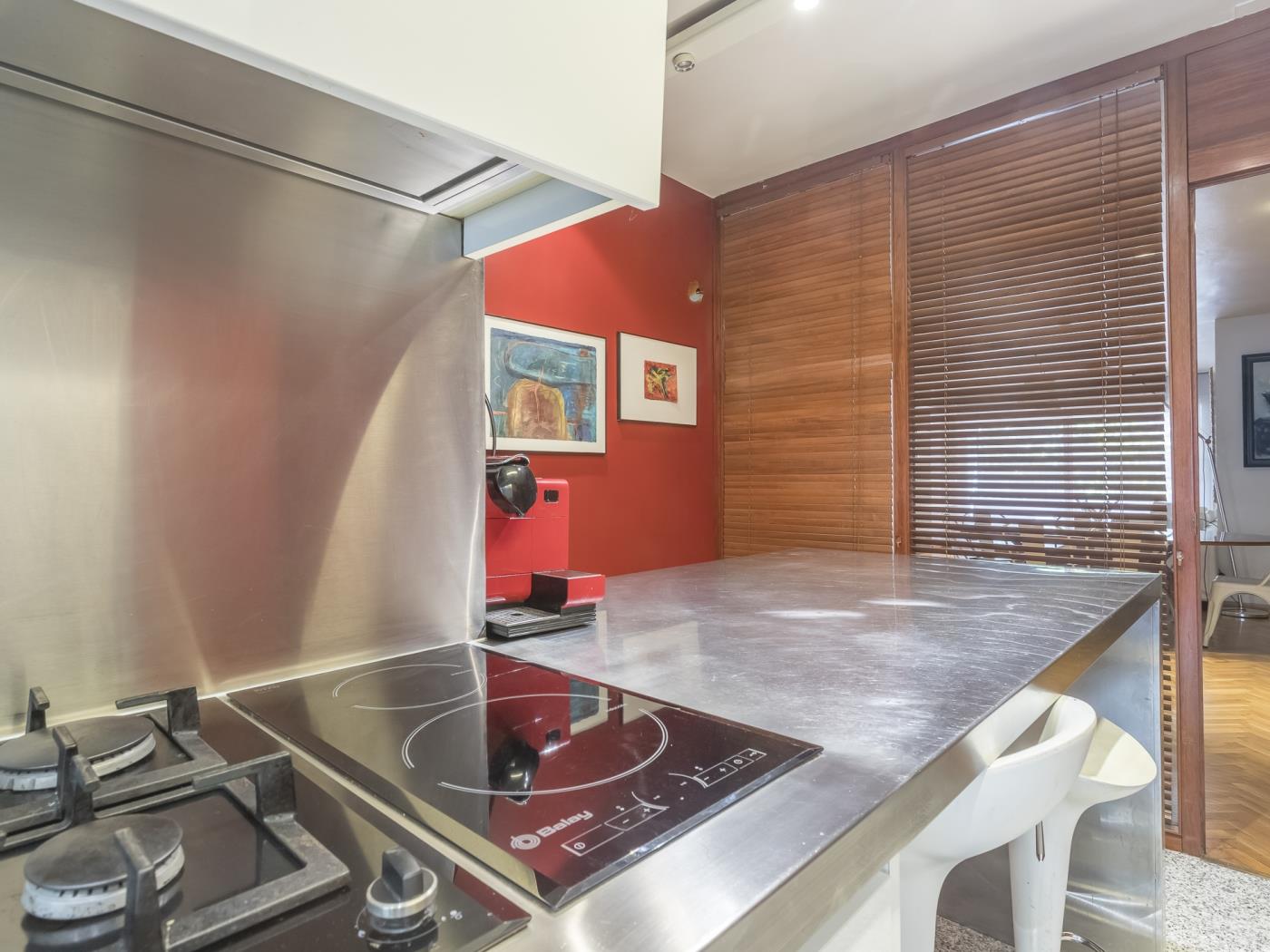 Classic executive Bonanova Apartment for 8 - My Space Barcelona Mieszkanie
