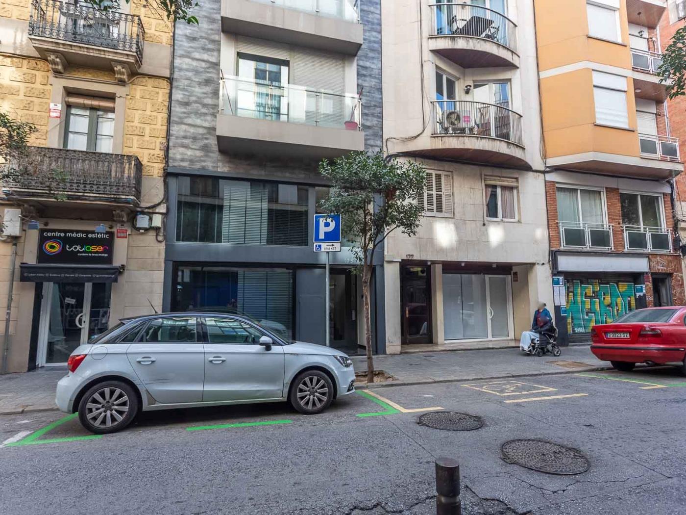 My Space Barcelona Industrial Loft z prywatnym tarasem w Sant Gervasi dla 5 osób - My Space Barcelona Mieszkanie
