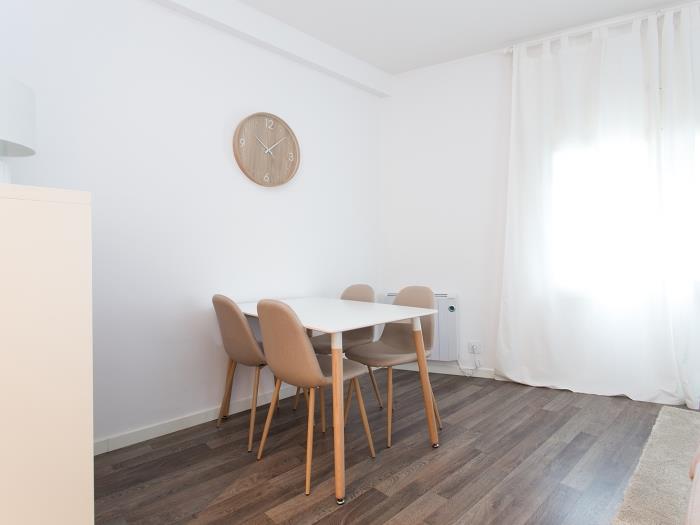 Jasny i wygodny apartament w Barcelonie - My Space Barcelona Mieszkanie