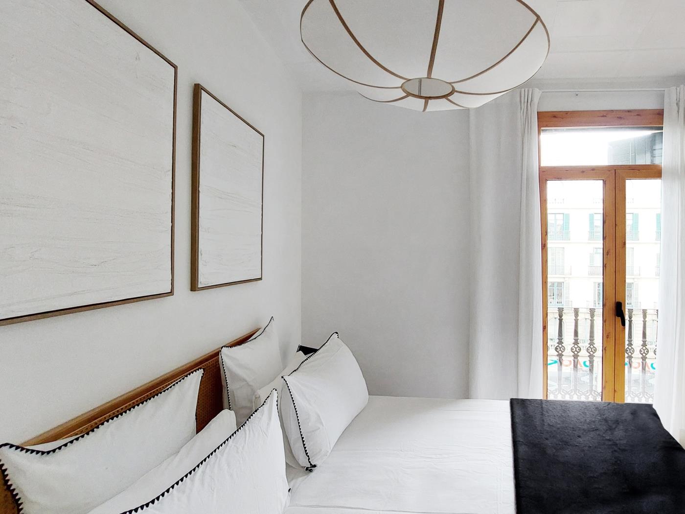 Jasne Mieszkanie z 2 Sypialniami i Balkonem - My Space Barcelona Mieszkanie