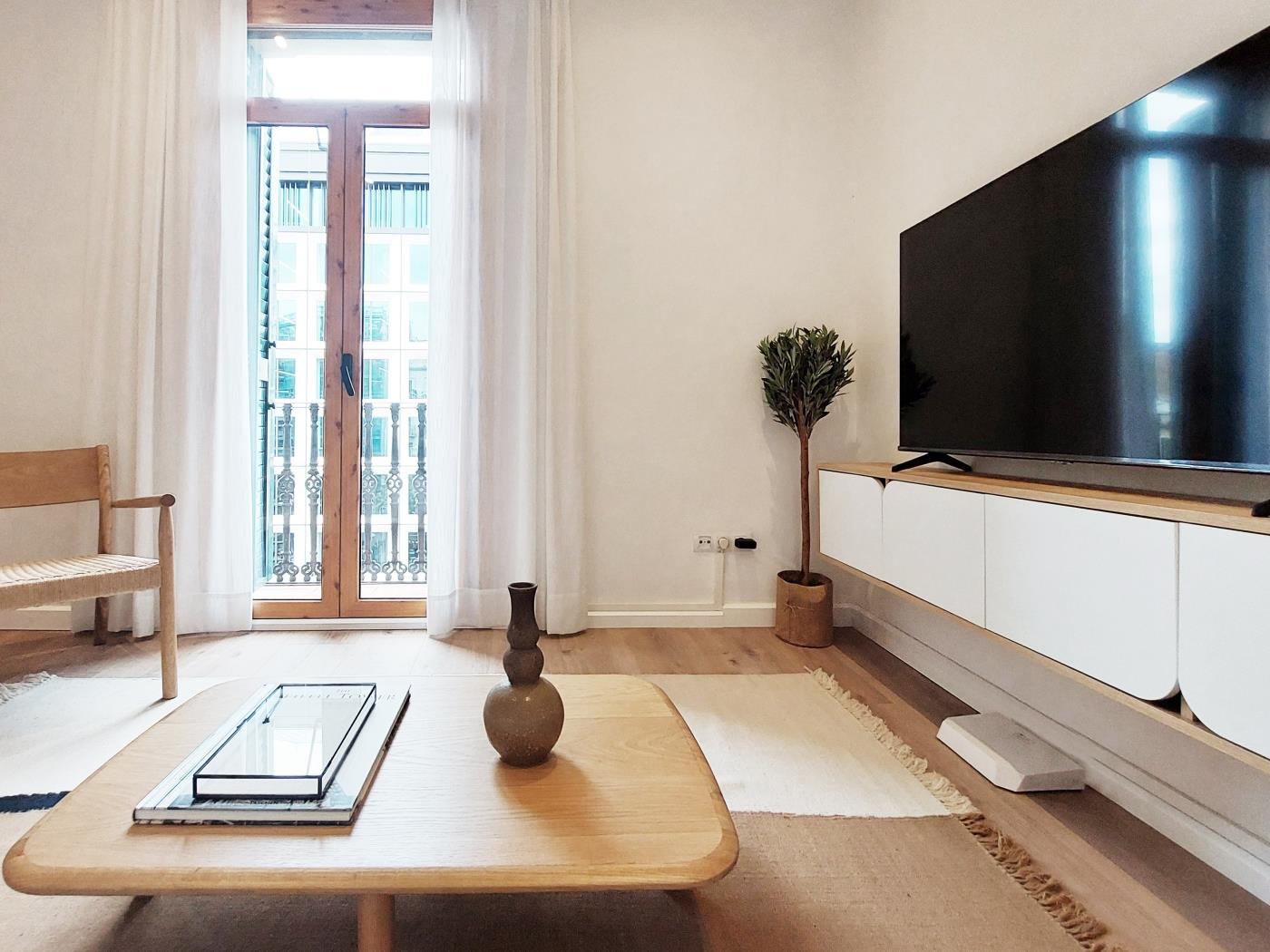 Jasne Mieszkanie z 2 Sypialniami i Balkonem - My Space Barcelona Mieszkanie