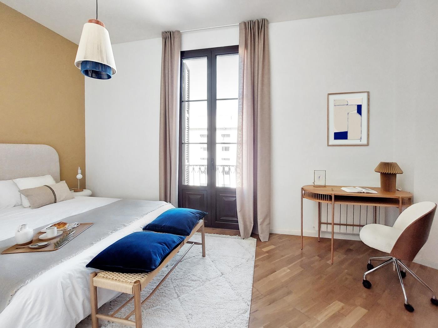 Umeblowane mieszkanie z 2 sypialniami i 2 łazienkami naprzeciwko - My Space Barcelona Mieszkanie