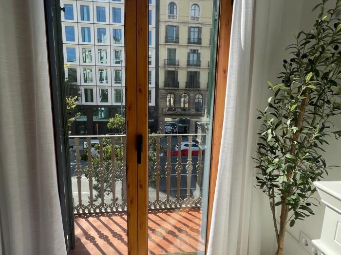 2 pokoje + balkony przy targu - My Space Barcelona Mieszkanie