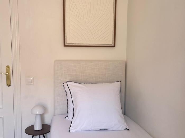 2 pokoje + balkony przy targu - My Space Barcelona Mieszkanie