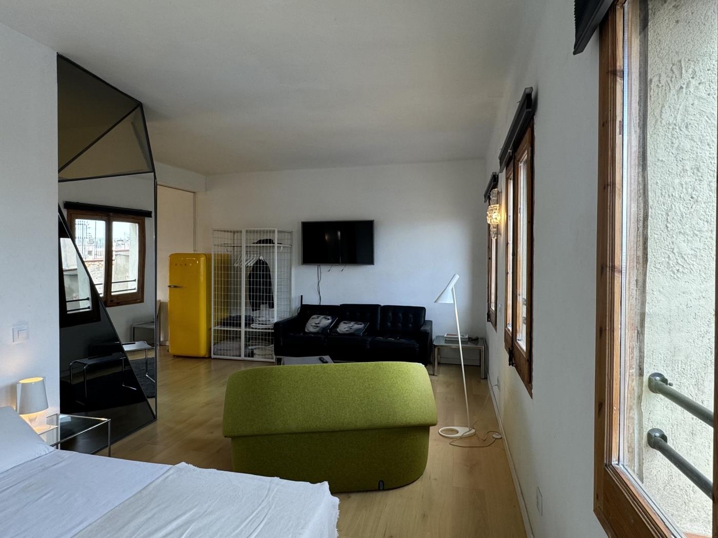 Odnowiony loft z 2 sypialniami i tarasem w Dzielnicy Gotyckiej - My Space Barcelona Mieszkanie