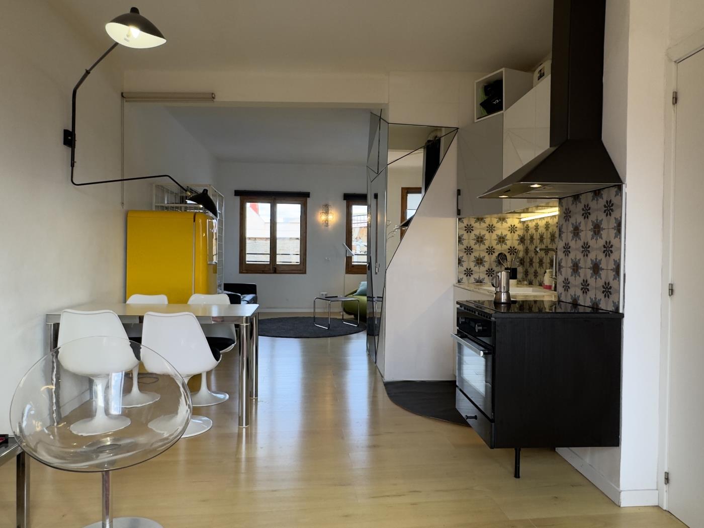 Odnowiony loft z 2 sypialniami i tarasem w Dzielnicy Gotyckiej - My Space Barcelona Mieszkanie